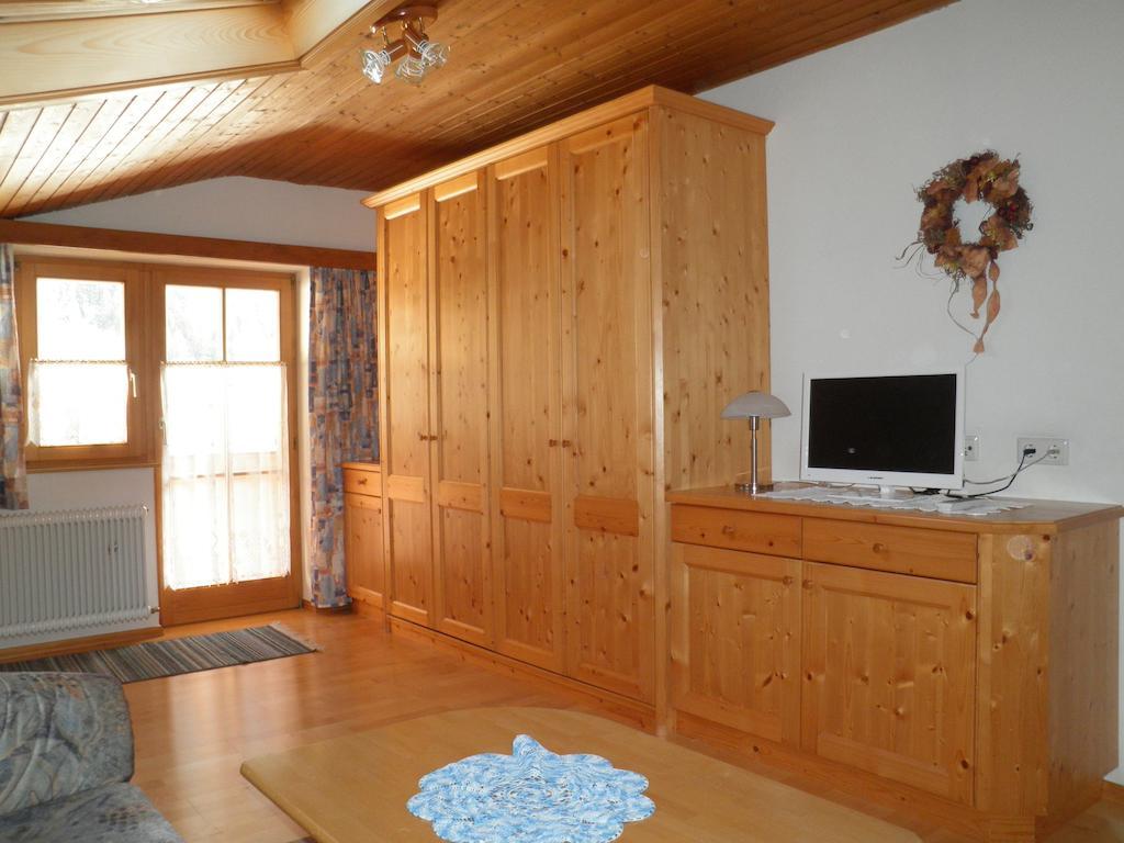 Urblhof Apartment Leutasch Phòng bức ảnh